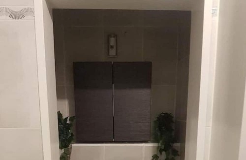 Toulouse Left Bank Apartamento | Vrbo Property
