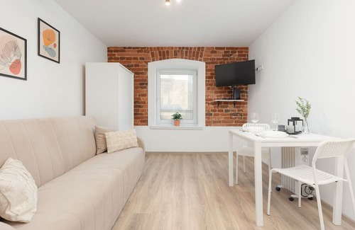 Lodz Apartamento | Beige Studio in City Center by Renters