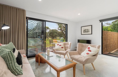 Tyabb Cabaña | The Dairy Cottage - Located in the heart of the stunning Mornington Peninsula