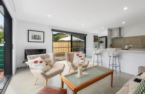 Tyabb Cabaña | The Dairy Cottage - Located in the heart of the stunning Mornington Peninsula