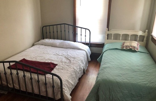 Dunbar Casa | Basics on a Budget