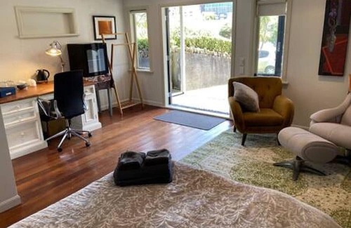 Grey Lynn Apartamento | Stylish Grey Lynn studio