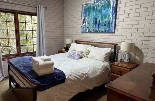 Beacon Hill Casa | The Retreat - Northern Beaches - Huge House - Pool