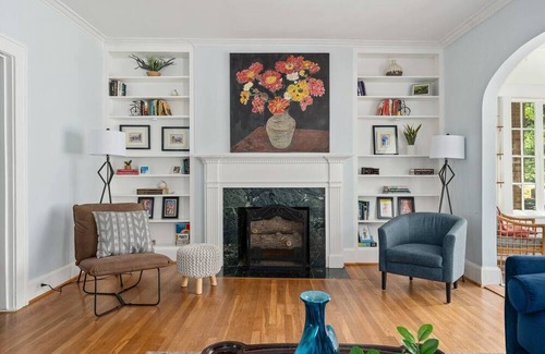 Forest Park Condominio | 2br Historic Birmingham Condo