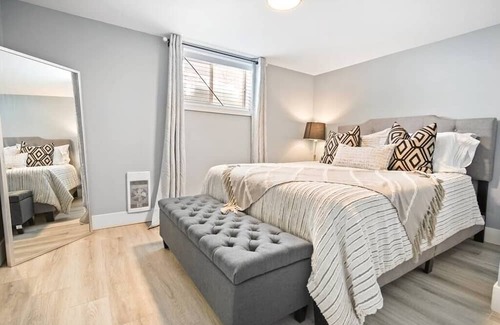 Terra Nova Apartamento | Cozy Cove for 2 close to amenities!