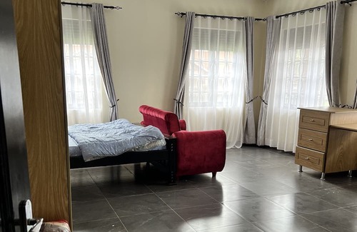 Kireka Villa | Inviting 9-Bed Villa in Kampala