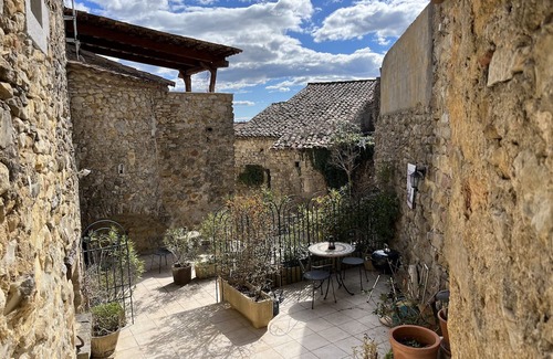 Saint-Sauveur-de-Cruzieres Cabaña | La BOULANGERIE with private terrace and barbecue/shared pool
