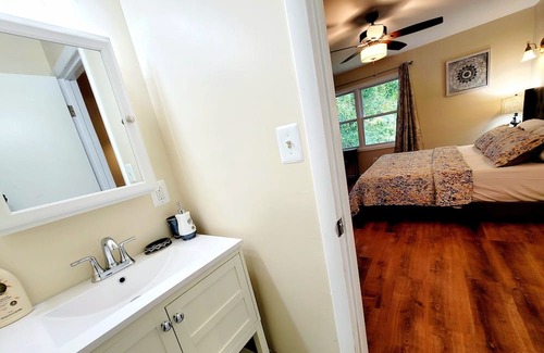 Glenarden Casa | Cozy & Beautiful 4brm SF Home, Fenced, Close to DC