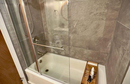 Chester Casa | Contemporary Mountain Home near Okemo, Stratton, Magic Mountain and Bromley