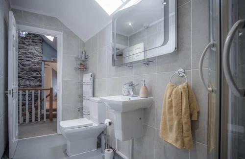 Llanddowror Casa | Fletcher Coach House - 3 Bedroom Cottage - Pendine