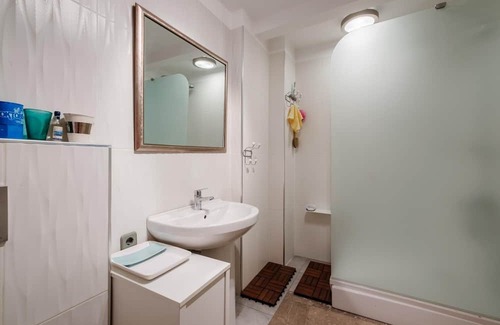 Esentepe Apartamento | City View Central Flat 4 min to Zorlu Center
