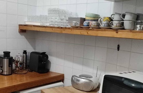 La Salut Casa | Encantadora Residencia Junto a Park Güell: ¡Tu Hogar en Barcelona te Espera!