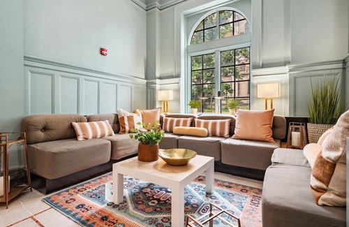 East Liberty Apartamento | Kasa | Classic Studio, Quick Drive to Carnegie Mellon | The Maverick