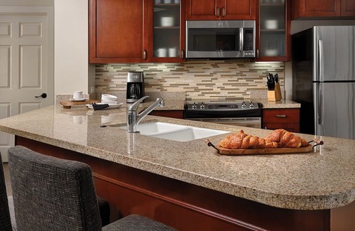 Desert Ridge Complejo | Marriott's Canyon Villas one bedroom with kitchen and full resort amenities