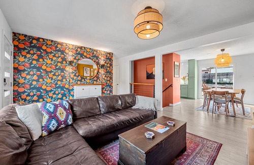 Alta Vista Area Casa | New Listing! Near Olde Town - Foosball / Firepit / Fireplace / Grill / Yard