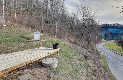 Vilas Cabaña | Inviting Vilas Cottage: 9 Mi to Downtown Boone!