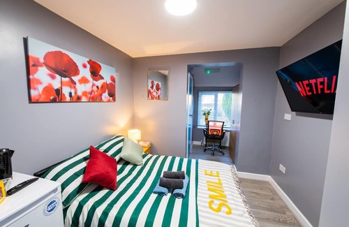 Maidstone Casa | Premium Double Rooms with free Wi-Fi