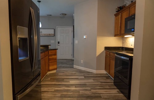 Old Northside Condominio | Bottleworks Condo Attchd. Garage