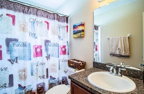 Auburndale Casa | Welcome Home! This Absolutely ,Beautifully maintained 4 bedroom 2 bathroom!