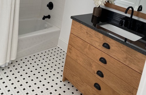 Houserville Casa | Modern Farmhouse Near Penn State