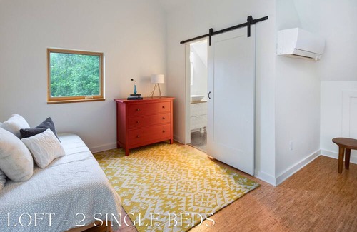 St. Elmo Improvement League Casa | St. Elmo Oasis: Modern, Colorful, Fire Pit, 3BD