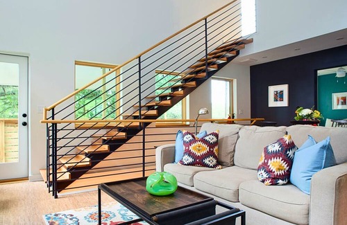 St. Elmo Improvement League Casa | St. Elmo Oasis: Modern, Colorful, Fire Pit, 3BD
