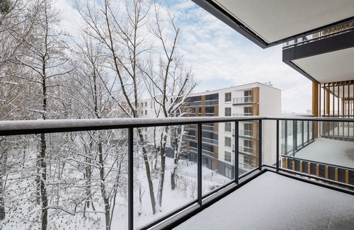 Bytkow Apartamento | Apartament Otoczony Zielenią by Renters