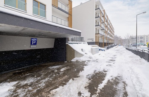 Bytkow Apartamento | Apartament Otoczony Zielenią by Renters