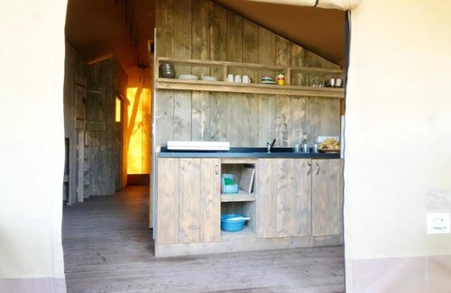 Revest-du-Bion Chalet De Esquí | Glamping tent2: wild-life feeling with Provence touch 3 bedrooms (max. 6 guests)
