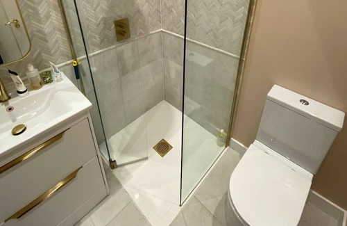 Northcote Apartamento | Gorgeous 2BD Flat - 5 mins to Clapham Junction!