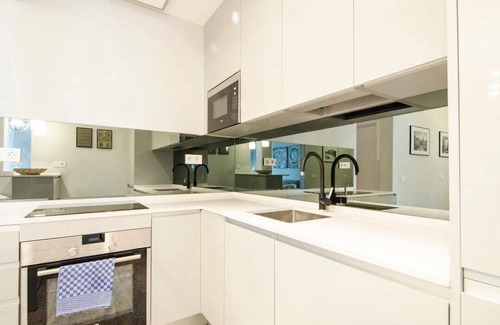 Triángulo Dorado del Arte Apartamento | 4 bedrooms 3 bathrooms furnished - Atocha - spacious