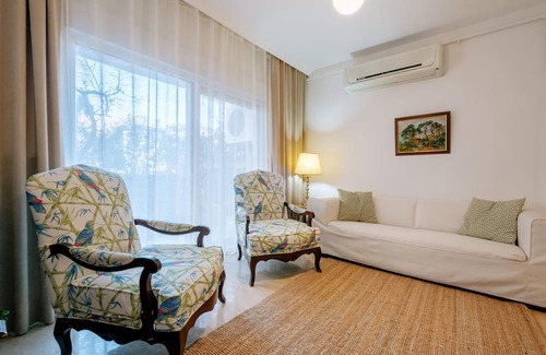 Esentepe Apartamento | Cozy Central Flat w Garden 5 min to Metro in Sisli