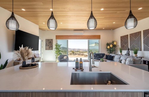 Joshua Tree Casa | Desert Oasis with Hot Tub, Pool and Views!