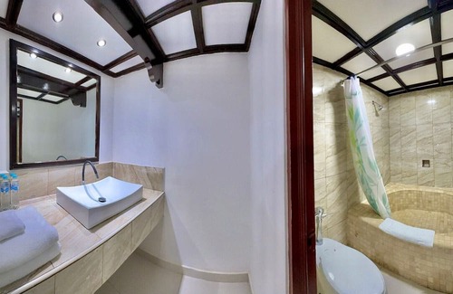 Costa Del Sol Complejo | Prívate suites tesoro