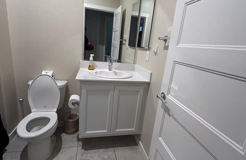 Hood Casa | Cheerful 3BR home in a nice quiet family community