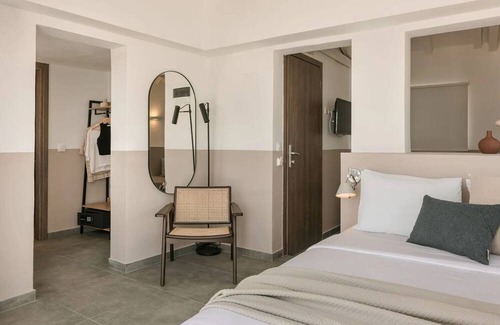 Skiathos Villa | ISholidays Skiathos The Rock Suite