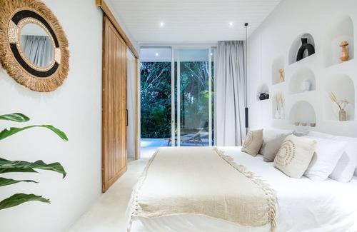 Pecatu Cabaña | Modern 2BR Villa, 4min to Bingin's Coastal Charm