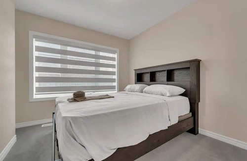 Breslau Casa | 3 Bed Town near Kitchener/Waterloo