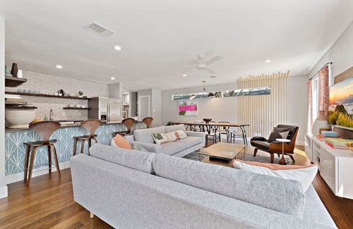 Dawson Casa | SoCo Groovy - Pool sleeps up to 14