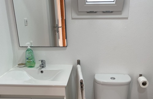 Bouvet Island Cabina | Modern Private Cabin in Praia Da Salema. Ideal for a quiet escape!