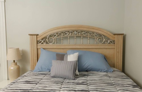 Lynn Apartamento | Cozy Luxurious Lynn Apartment, nearby historic Salem, MA, Boston, MA & more!