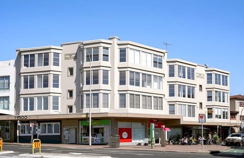 Bondi Beach Apartamento | Stylish Bondi Beachfront Apt with Ocean Views