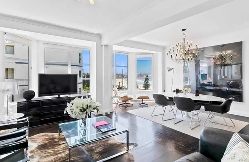 Bondi Beach Apartamento | Stylish Bondi Beachfront Apt with Ocean Views