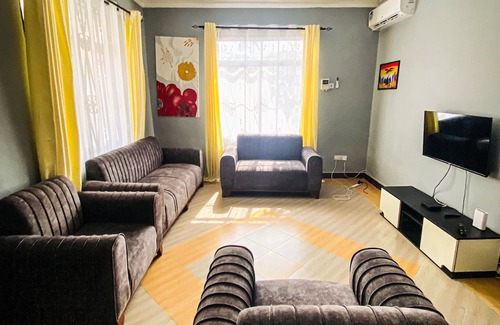 Dar es Salaam Apartamento | Cozy apartment that you can enjoy with your family. Pets freindly