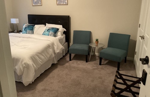 Buford Casa | Beautiful cozy 3 bedroom delight for relaxation with string Wi-Fi