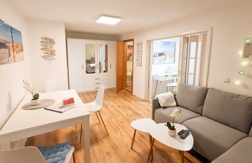 Sebnitz Apartamento | Urlaubsidylle mit Pool&terrasse · H6