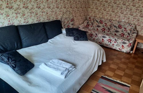 Lasnamae Apartamento | Quiet and cozy - bus 15 min to city center