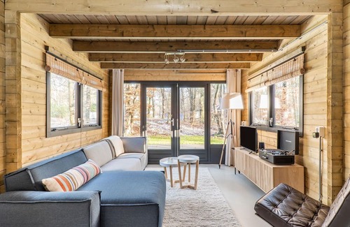 Zon en Schild Casa | Cosy wooden house amid woods in Soesterberg