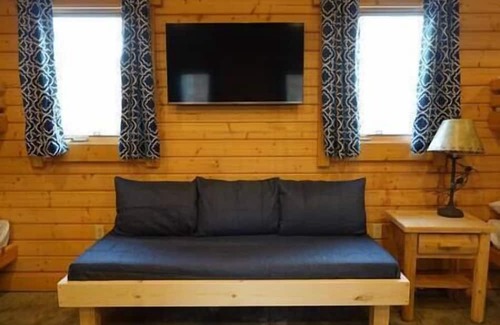 Sunset Casa | Mountain Pine Cabin at Keowee-Toxaway, Mountain Pine Cabin at Keowee-Toxaway