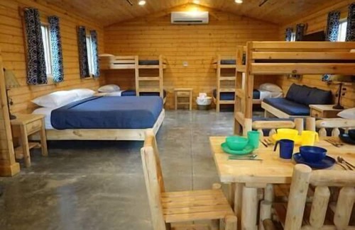 Sunset Casa | Mountain Pine Cabin at Keowee-Toxaway, Mountain Pine Cabin at Keowee-Toxaway